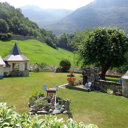 Chez Corine Marque Badet * Luz-Saint-Sauveur